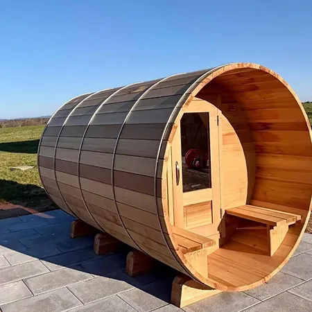 Le Repère Des Générations, Piscine Chalet Champdray