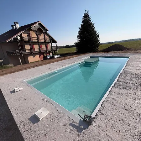 Le Repère Des Générations, Piscine *